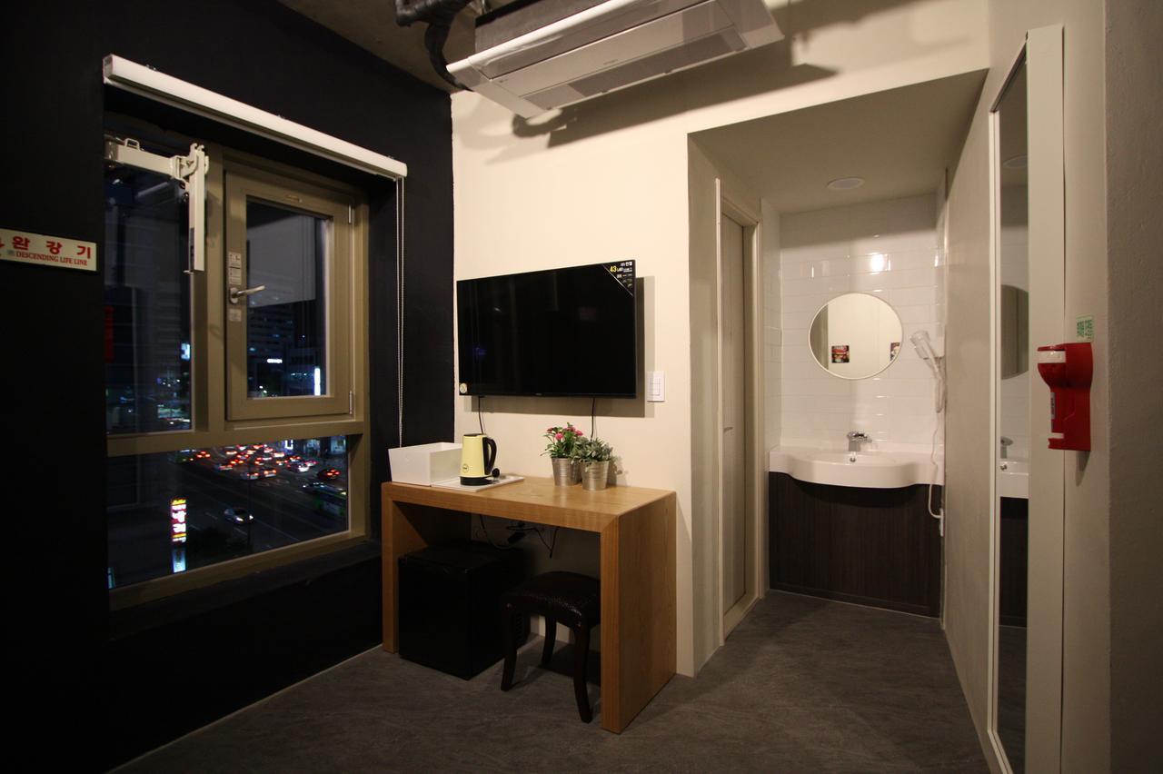 Nabi Hostel Seoul Exteriör bild