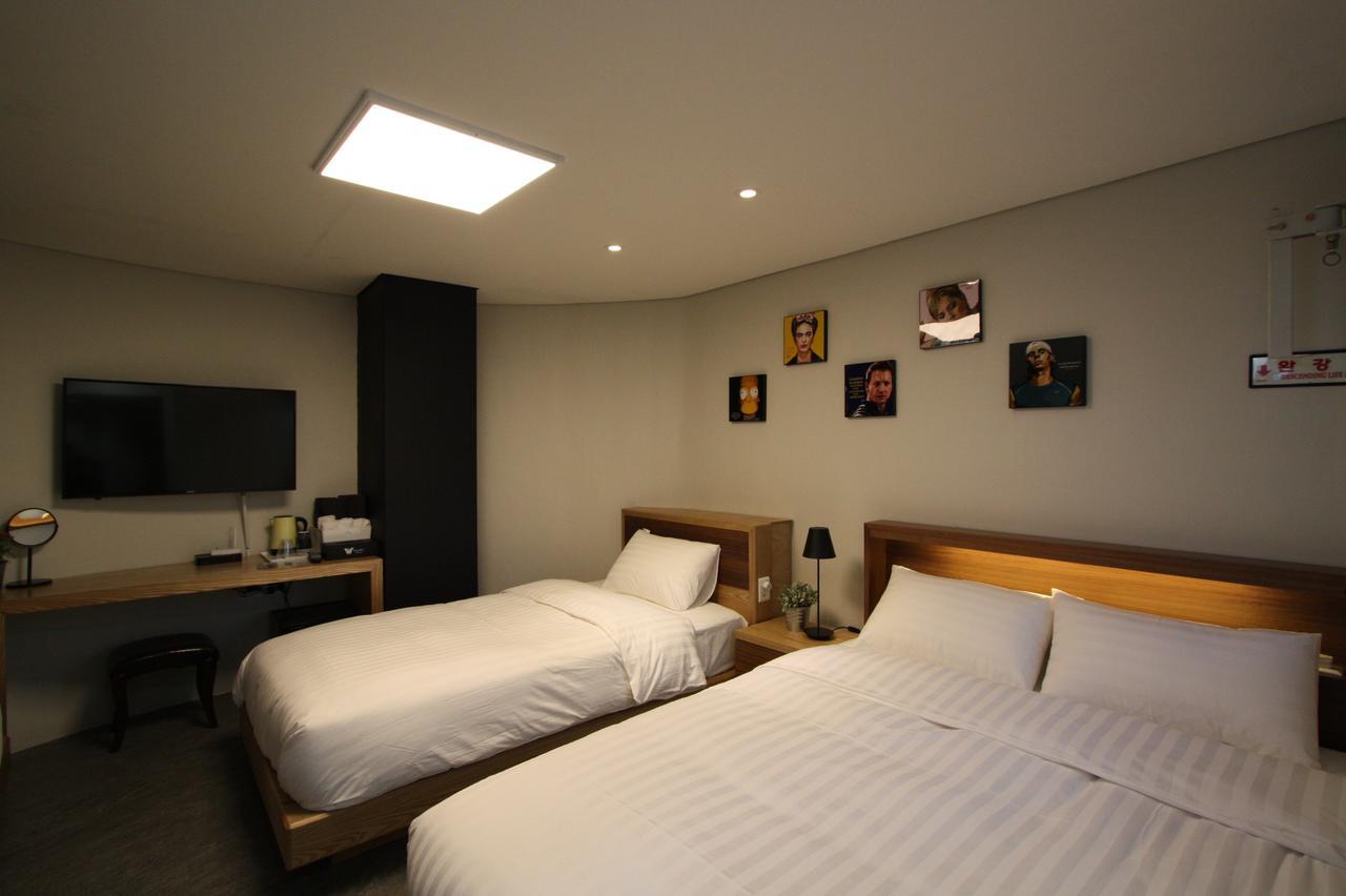 Nabi Hostel Seoul Exteriör bild